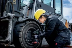 Visseuse à Chocs METABO SSW 18 LTX 800 BL - 2 Batteries 5.5 Ah + Chargeur - 602403660 -Maxoutil Soldes 0240300a 02