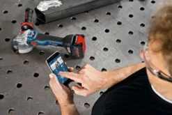 Meuleuse Angulaire BOSCH GWS 18V-10SC Professional Solo Click & Go - Sans Batterie Ni Chargeur - 06019G340B -Maxoutil Soldes MNA50063 5