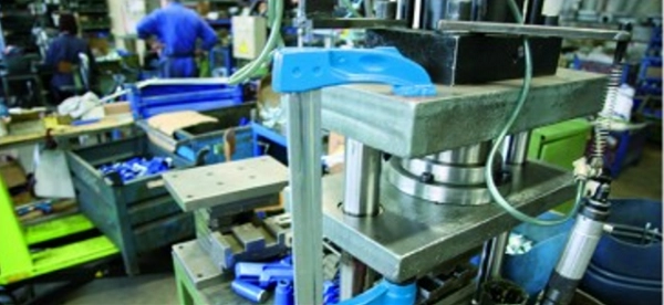 Presse Hydraulique URKO - Serrage 300mm - Saillie 107mm - Rail 35x8mm - 503H2 6 Presse Hydraulique URKO - Serrage 300mm - Saillie 107mm - Rail 35x8mm - 503H2 – Image 4