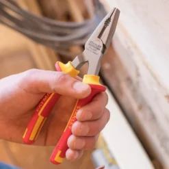 Pince Universelle Isolée 1000V STANLEY - 0-84-002 -Maxoutil Soldes STAN0290 3