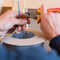 PInce Coupante Diagonale Isolée 1000V STANLEY 160 Mm - 0-84-003 7 PInce Coupante Diagonale Isolée 1000V STANLEY 160 Mm - 0-84-003 -Maxoutil Soldes STAN0291 6