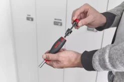 Tournevis Porte-embout WIHA PocketMax Magnétique + 8 Embouts Standard - 45292 8 Tournevis Porte-embout WIHA PocketMax Magnétique + 8 Embouts Standard - 45292 -Maxoutil Soldes anw sb3803050 pocketmax mech magazinentnahme 06