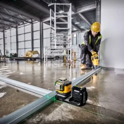 Niveau Laser Multiligne 3x360 XR 12V/18V DEWALT - DCE089NG18-XJ -Maxoutil Soldes dew00053 3 1